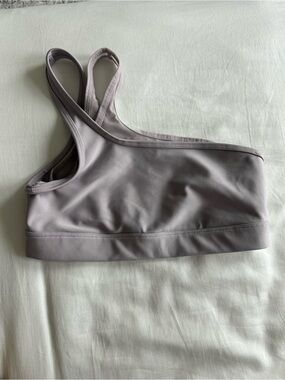 ALO One shoulder sports bra